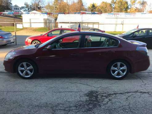 2007 Nissan Altima Fully Loaded RUNS GREAT!! - cars & trucks - by... for sale in Clinton, IA