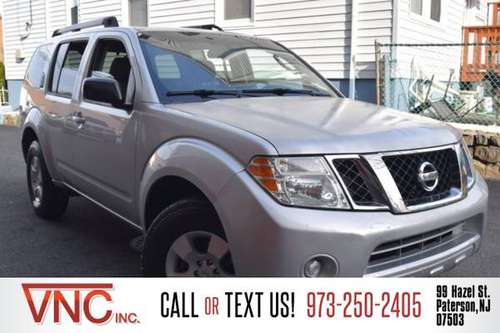 *2009* *Nissan* *Pathfinder* *S 4x4 4dr SUV* - cars & trucks - by... for sale in Paterson, NJ