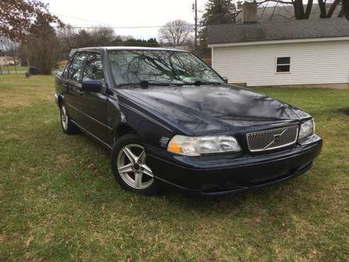 Volvo S70 - cars & trucks - by owner - vehicle automotive sale for sale in Walnutport, PA