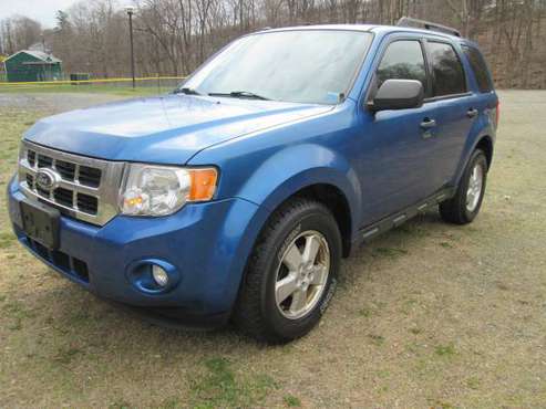 2011 Ford escape XLT 4wd for sale in Peekskill, NY