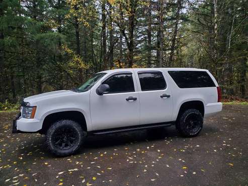 2008 suburban 2500 3/4 ton 4x4 - cars & trucks - by owner - vehicle... for sale in Gaston, OR