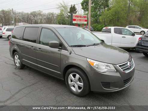 2010 VOLKSWAGEN ROUTAN SE LEATHER 2xTV/DVD HTD SEATS VW - cars & for sale in Mishawaka, IN