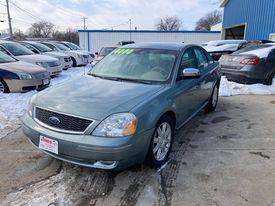 2007 Ford Five Hundred LTD - - by dealer - vehicle for sale in Des Moines, IA
