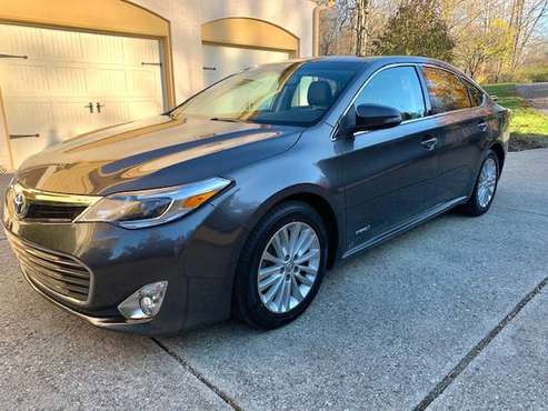 2015 Avalon Hybrid XLE - cars & trucks - by owner - vehicle... for sale in Indianapolis, IN