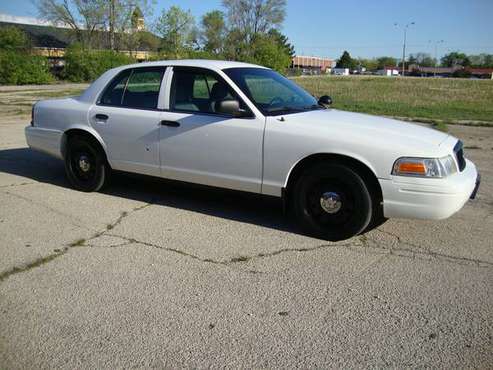 2009 Ford Crown Victoria (1 Owner/Excellent Condition/Low Miles) for sale in MI