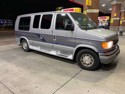 2001 Ford E150 81000 Original miles - cars & trucks - by owner -... for sale in Green Bay, WI