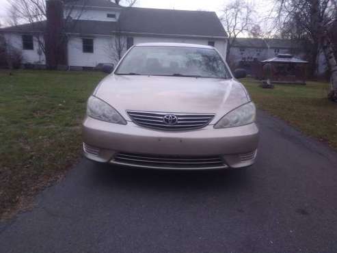 2006 toyota camry 154k - cars & trucks - by owner - vehicle... for sale in Bristol, CT