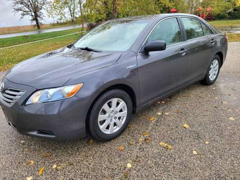 2008 Toyota Camry XLE HYBRID - cars & trucks - by owner - vehicle... for sale in Woodstock, IL