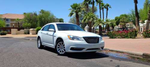 2014 Chrysler 200 sedan 91k miles, Clean title! for sale in Scottsdale, AZ