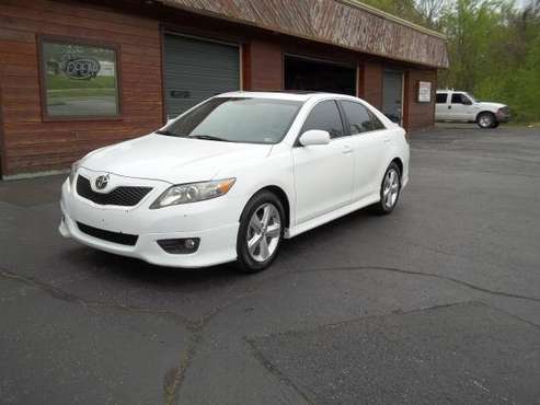 2011 Toyota Camry SE/SHARP! - - by dealer - vehicle for sale in Ozark, MO