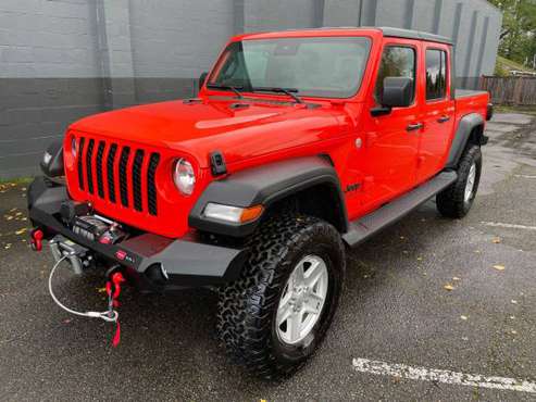 2020 Jeep Gladiator 4WD Truck SUV Sport 4x4 4dr Crew Cab 5.0 ft. SB... for sale in Lynnwood, WA