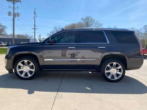 2016 Cadillac Escalade Premium Collection loaded loaded immaculate for sale in Waterloo, IA