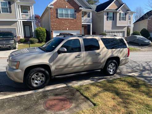 2007 CHEVROLET SUBURBAN LT - cars & trucks - by owner - vehicle... for sale in Lithonia, GA
