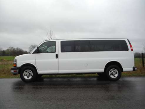 **ONE OWNER 12 PASSENGER** 2016 CHEVY EXPRESS 3500 - cars & trucks -... for sale in Greenbrier, TN