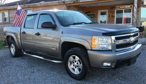 2008 CHEVROLET SILVERADO 1500 4X4 V8*CHEVY*CREW CAB*1-OWNER* - cars... for sale in Lancaster, KY