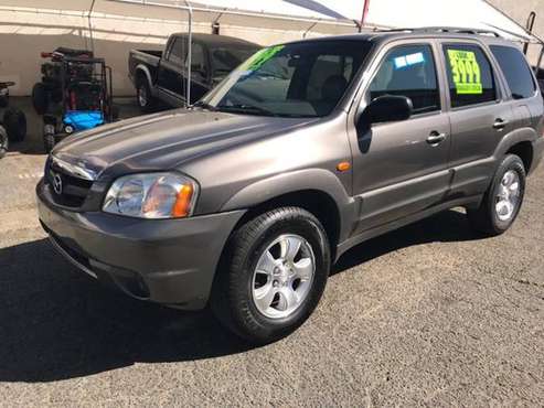 MANAGERS SPECIAL!!! 2002 Mazda Tribute One Owner!! Clean Carfax!! for sale in Clovis, CA