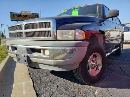 1999 Dodge Ram 1500 Quad Cab 4X4 - cars & trucks - by dealer -... for sale in Marion, IA