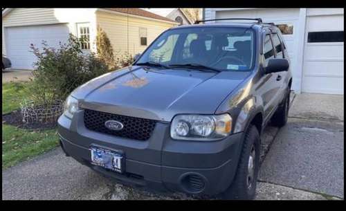 ‘06 Ford Escape - reliable runner - cars & trucks - by owner -... for sale in Buffalo, NY