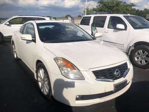 2009 Nissan Altima Coupe - cars & trucks - by owner - vehicle... for sale in Knoxville, TN