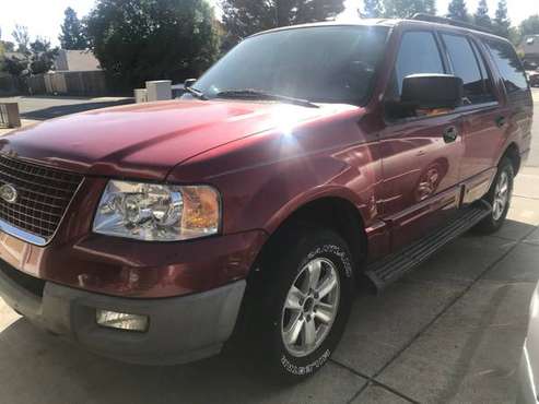 FORD EXPEDITION 2WD-121k Miles , Salvage title, 3rd row , cold AC for sale in Rio Linda, CA
