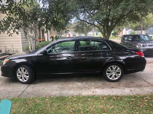 2010 Toyota Avalon XLS - cars & trucks - by owner - vehicle... for sale in Baton Rouge , LA