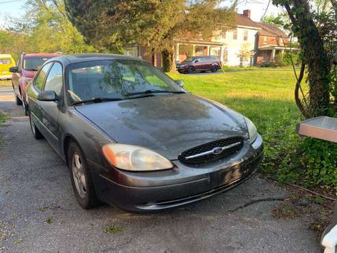 2003 Ford Taurus for sale in Halltown, WV