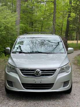 2012 Volkswagen Routan for sale in Richmond , VA