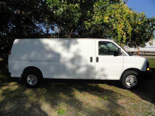 2008 RUST FREE CHEVY G3500 EXTENDED CARGO VAN WITH 6.0L ENGINE for sale in TALLMADGE, OH 44278, PA