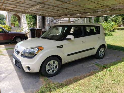Kia Soul Great MPG! - cars & trucks - by owner - vehicle automotive... for sale in Knoxville, TN