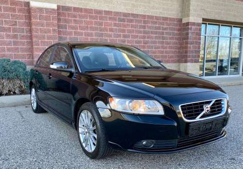 2010 VOLVO S40 *** LOW MILES *** HEATED SEATS *** FWD *** VERY... for sale in Jenison, MI