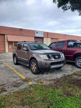 2008 NISSAN PATHFINDER - cars & trucks - by owner - vehicle... for sale in Miami, FL