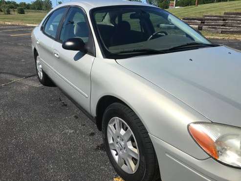2007 FORD TAURUS SE 4DR 87,000 - cars & trucks - by dealer - vehicle... for sale in Perry, OH