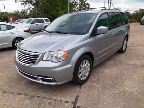 2014 CHRYSLER TOWN & COUNTRY TOURING - - by dealer for sale in Memphis, AR