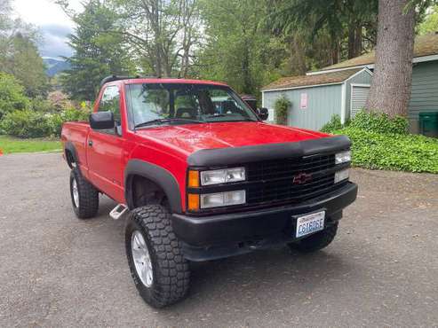 1992 Chevy Sport Model Pick Up Short Bed 4WD Run s Great - cars & for sale in Issaquah, WA