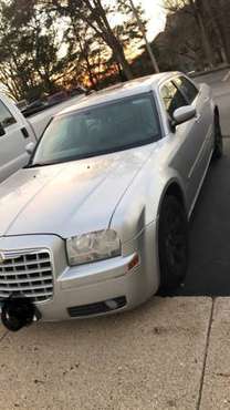 2006 Chrysler 300 For sale $3500 - cars & trucks - by owner -... for sale in Des Moines, IA