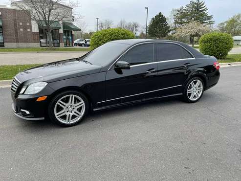 2011 Mercedes Benz E350 4 Matic LOADED! GREAT ON GAS! - cars & for sale in Victoria, IL