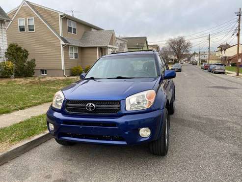 2005 Toyota RAV4 Limited 4WD * 134k miles - cars & trucks - by owner... for sale in Garfield, NJ