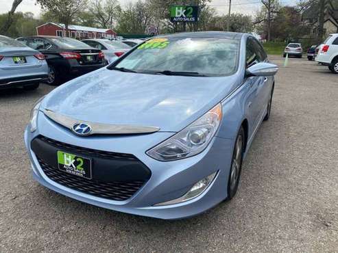 2012 Hyundai Sonata Hybrid One Owner Leather for sale in Beloit, WI
