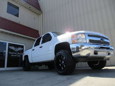 LIFTED 2013 CHEVY SILVERADO 1500 4X4 20" HOSTILES *NEW 33X12.50 MT'S!* for sale in KERNERSVILLE, NC