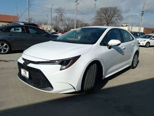 2021 TOYOTA COROLLA LE - - by dealer - vehicle for sale in Champaign, IL