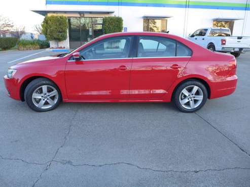 2014 VW Jetta TDI, 1 owner, only 6800 miles, 42 MPG, factory for sale in Sacramento , CA