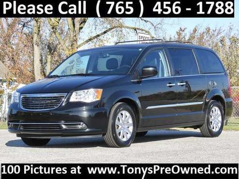 2014 CHRYSLER TOWN & COUNTRY ~~~~~~~ 37,000 Miles ~~~~~~~... for sale in Kokomo, IL