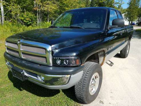 2001 Dodge Ram 1500 SLT Ext Cab 4x4 - Solid, Runs Great! for sale in Chassell, MI