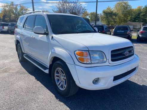 2004 TOYOTA SEQUOIA 4X4 - cars & trucks - by dealer - vehicle... for sale in Indianapolis, IN