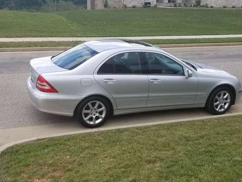 2007 Mercedes Benz C350 - cars & trucks - by owner - vehicle... for sale in Radford, VA