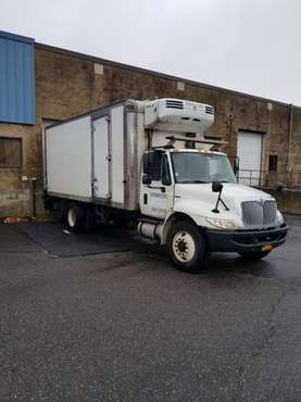 2011 international box truck w reefer for sale in Bohemia, NY