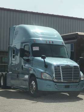 2015 Freightliner Cascadia Evolution - cars & trucks - by owner -... for sale in Tucson, AZ
