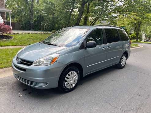 2005 Toyota Sienna LE 88k Miles Excellent Condition - cars & for sale in Silver Spring, District Of Columbia