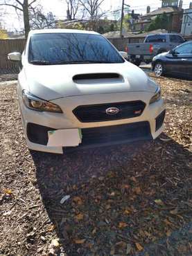 Subaru 2019 - cars & trucks - by owner - vehicle automotive sale for sale in Chicago, IL