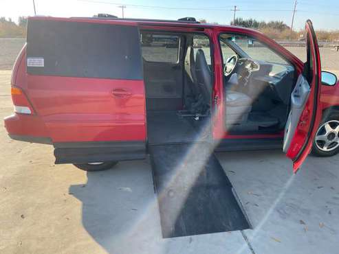 01 Ford Aerostar Accessible - cars & trucks - by owner - vehicle... for sale in Hanford, CA